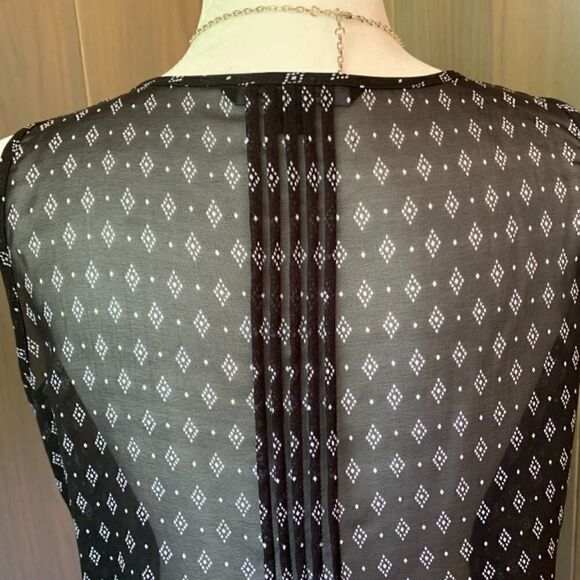 ZAC & Rachel Sleeveless Blouse M - Picture 7 of 8